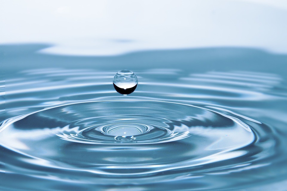 Крещение 2021: когда нужно святить воду и как это сделать в домашних условиях