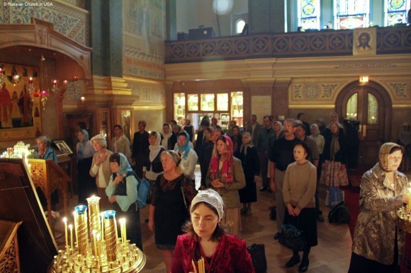 Литургия в Свято-Николаевском соборе Нью-Йорка в праздник Рождества Пресвятой Богородицы