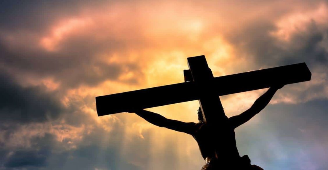Страстная Пятница: Христос умер на кресте