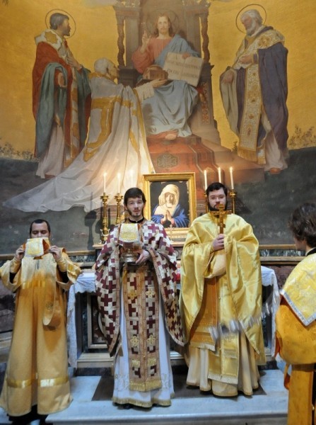 Литургия на мощах равноапостольного Кирилла в базилике святого Климента