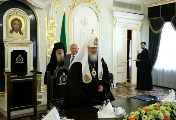 Встреча Святейшего Патриарха Кирилла с мэром г.Москвы Ю.М.Лужковым
