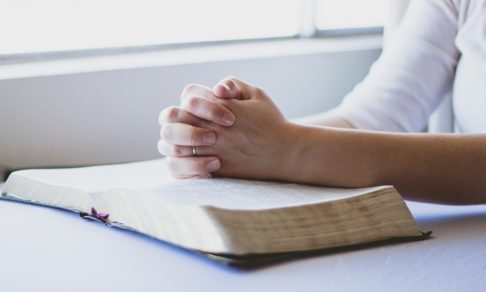 Молитва от сглаза и порчи: существует ли