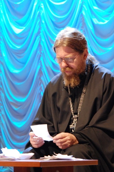 Фото священника Максима Бурдина