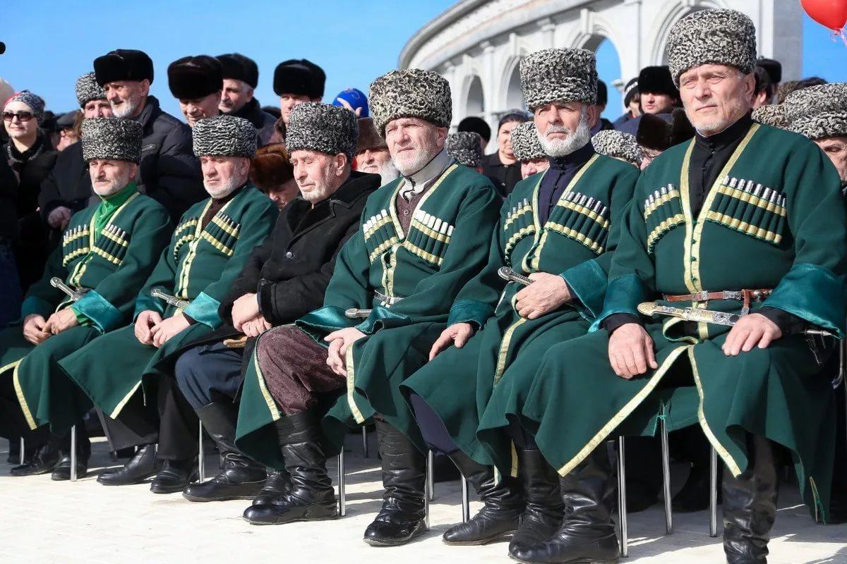 Народы России - чеченцы