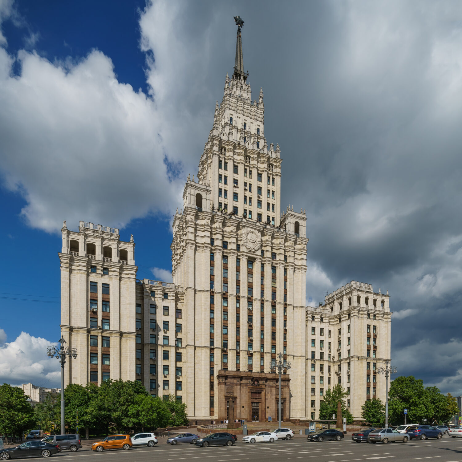 Строительство сталинских высоток фото