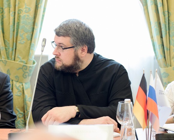 Священник Александр Васютин, сотрудник секретариата по межхристианским отношениям ОВЦС МП