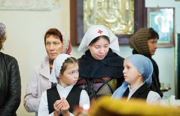 С начальницей Елизаветинского детского дома Натальей Юрьевной Кулавиной