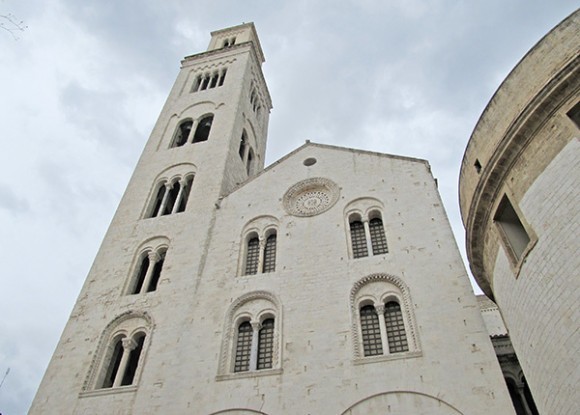 Кафедральный собор св. Сабина с колокольней