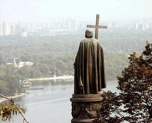 Фото памятник владимиру в москве