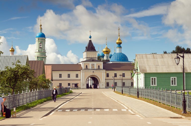 Храмы оптиной пустыни фото