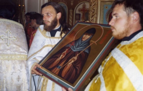Вынос иконы новомученицы Рафаилы Чигиринской. 24 мая 2005 г