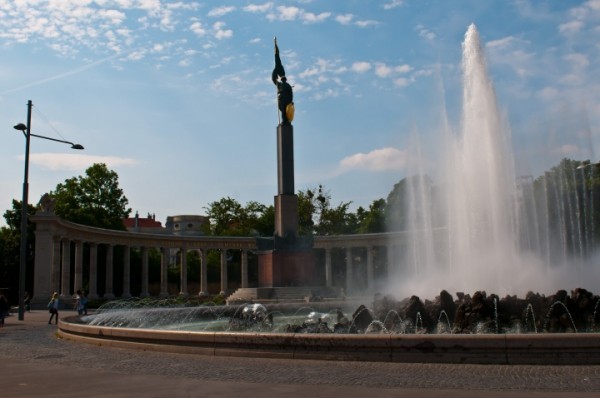 Памятник Советским воинам в Вене