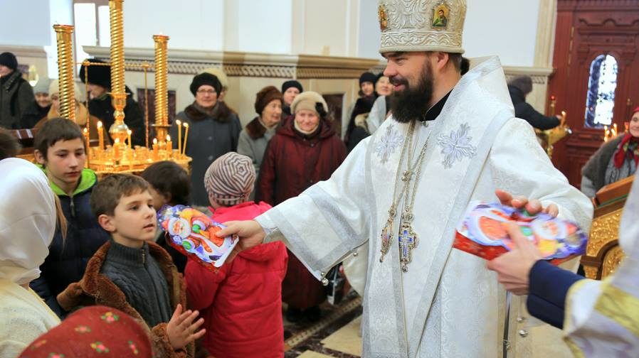 Архиепископ Горловский Митрофан: Рождество и война