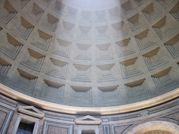 Световой потолок в римском Пантеоне. Фото: Википедия, Владимир Шеляпин.