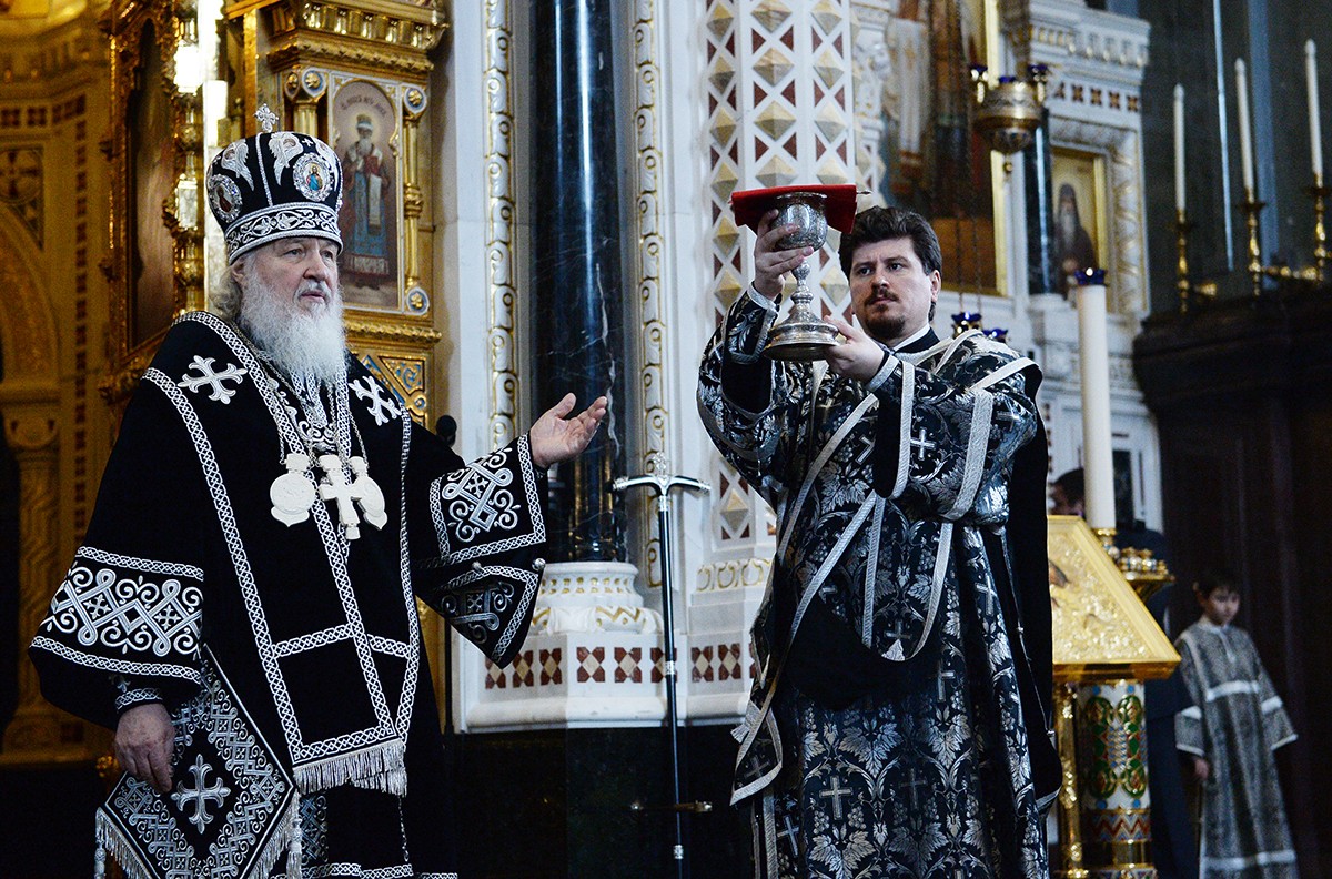 Патриарх Кирилл в облачении