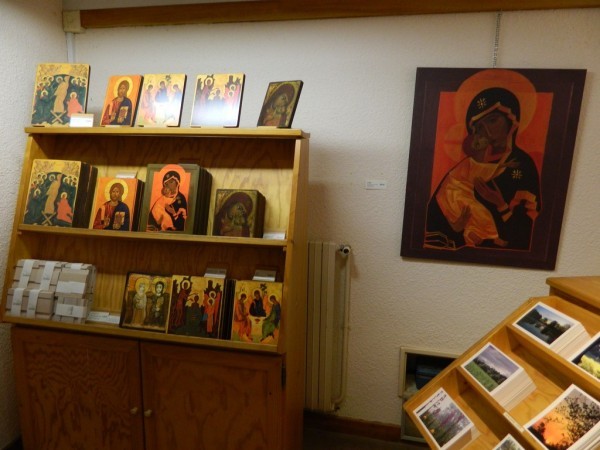 Православные иконы в магазине Тезе