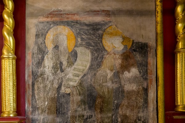 Рублевские фрески, найденные раньше в храме: преподобный Варлаам и царевич Иоасаф.