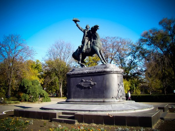 Памятник Суворову в Измаиле. Фото: vk.com