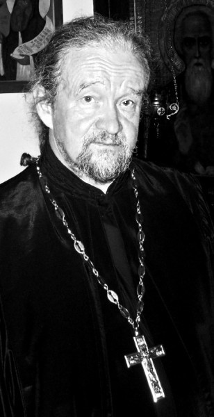 Священник Николай Никишин