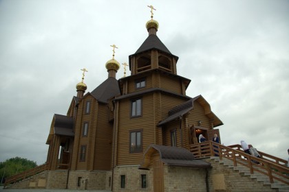 Благовещенский храм до разрушения. Сайт Горловской епархии