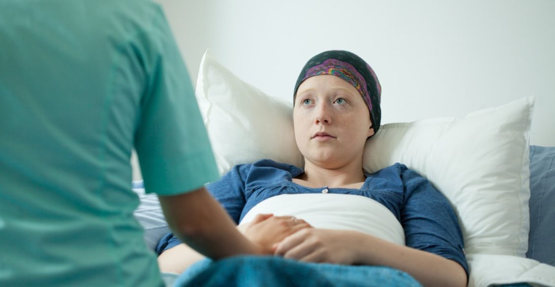 Когда человек узнает про рак – это воспринимается как конец