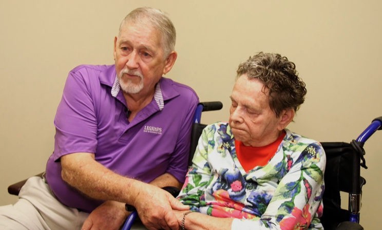 Болезнь Альцгеймера не смогла победить любовь супругов