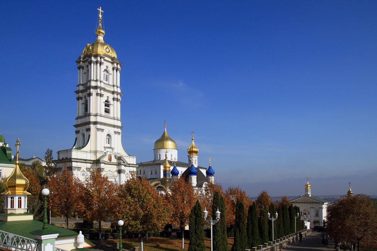 Фото почаевской лавры