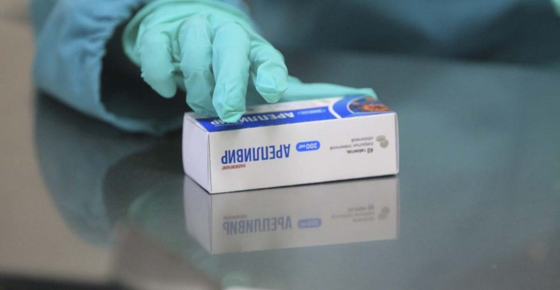 «Арепливир» — лекарство от коронавируса за 12 тысяч рублей. Безопасен ли он?
