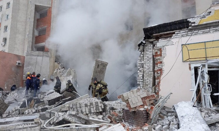 Взрыв в жилом доме в Нижнем Новгороде. Под завалами оказалась пострадавшая