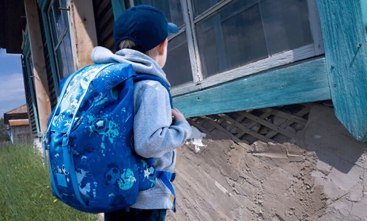«А если потолок на детей рухнет?» 5 школ, которые не открылись к учебному году
