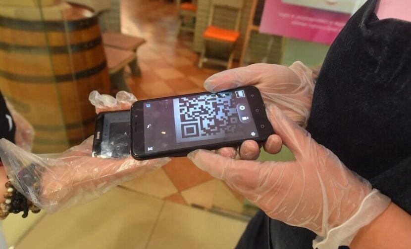 Молитвенная цепь против QR-кодов. Зачем пересылать ее 10 людям?