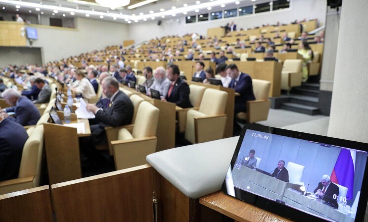 Ковидные ограничения в школах и новые льготы. Какие законы вступят в силу с 1 сентября